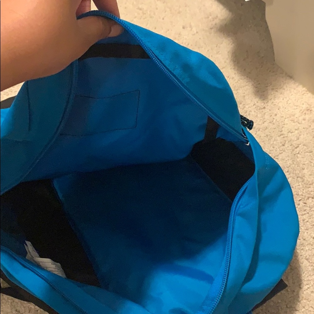 Small Backpack - Picture 2 of 3